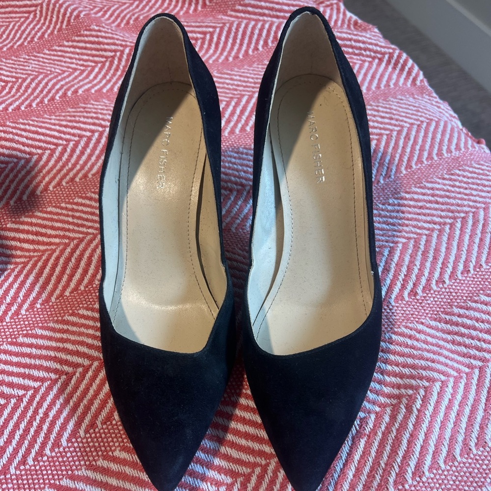 LAST CHANCE: Marc Fisher Heels